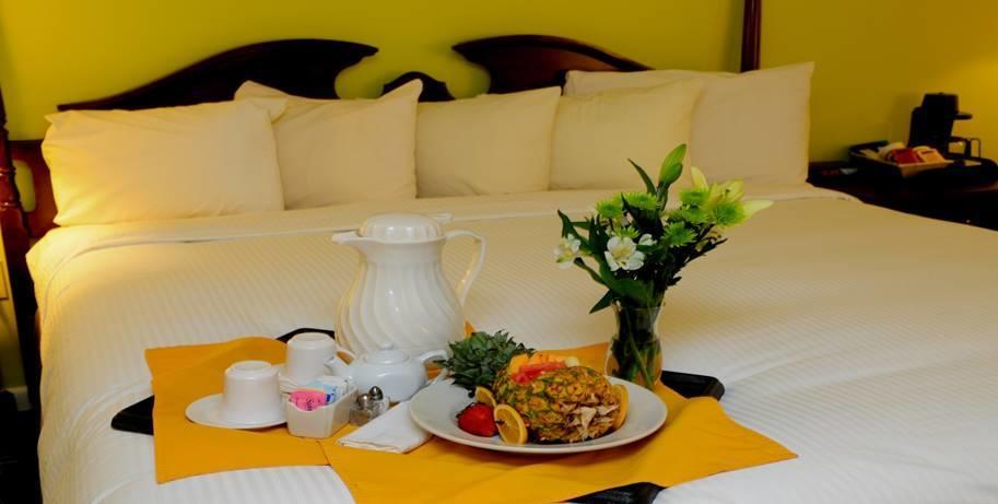 The Inn At Reading Hotel & Conference Center Phòng bức ảnh